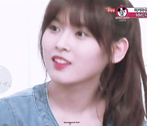Go Eun cũng là thực tập sinh nổi tiếng nhờ tham gia show giải trí của SM Rookies. Cô nàng sinh năm 1999 được biết đến với giọng hát nội lực, có tiềm năng trở thành trưởng nhóm. Từng có tin đồn Go Eun có mặt trong đội hình debut của Red Velvet nhưng cuối cùng lại không thành công. Fan ví visual của Go Eun có nhiều nét giống Jessica (SNSD) và Yuju (G-Friend).