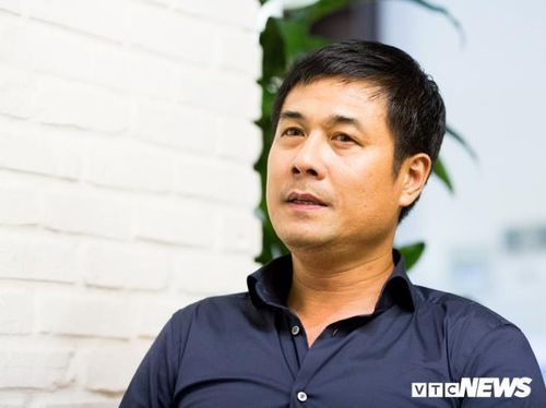 Chủ tịch kiêm HLV Hữu Thắng.