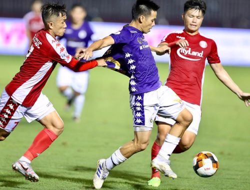 HLV Chung Hae-seong tiết lộ ông nhận thấy vài cầu thủ TP.HCM đã chơi dưới sức trong hai trận gặp Hồng Lĩnh Hà Tĩnh và CLB Hà Nội trước khi ông ra đi. Ảnh: Duy Anh.