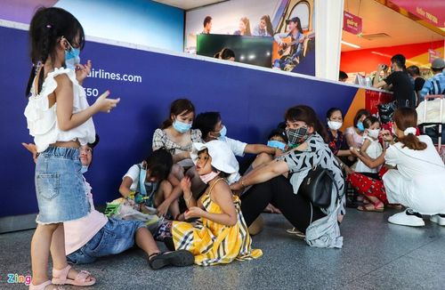  Các hãng tăng chuyến bay đến khuya 26/7 để đảm bảo du khách được về theo mong muốn. 