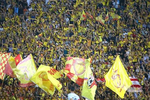 V-League trở lại với nhiều tín hiệu tích cực từ khán đài