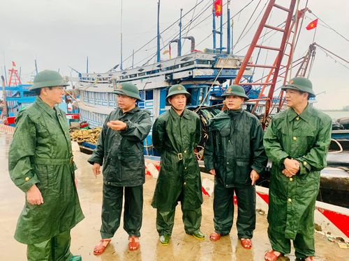 Bộ chỉ huy Bộ đội biên phòng Nghệ An kiểm tra công tác phòng chống bão.