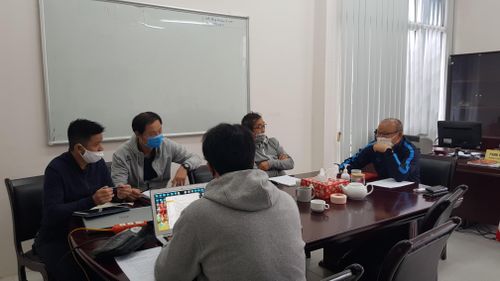 Ông Park và BHL vẫn thường xuyên làm việc trong đại dịch Covid-19. Ảnh VFF