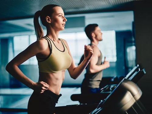 Tập thể dục: Tập thể dục tốt cho sức khỏe, nhưng thời điểm thích hợp nhất để làm việc này là buổi sáng. Bởi tập thể dục thường xuyên vào buổi sáng sẽ giúp bạn luôn sảng khoái và tràn đầy năng lượng.
