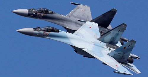 "Xét đến việc máy bay chiến đấu hạng nặng thế hệ mới Su-57 của Nga chưa được đưa vào biên chế, và các tiêm kích J-16, J-20 của Trung Quốc cũng như F-22 của Mỹ chưa có sẵn để xuất khẩu, Su-35 có thể được coi là chiến đấu cơ hiệu quả nhất trên thị trường thế giới".