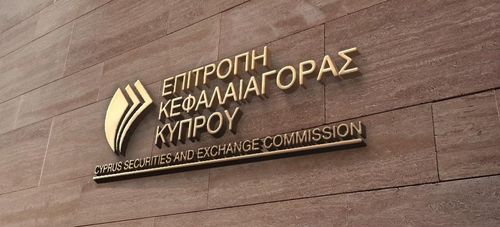  Kể từ khi Ủy ban chứng khoán Cyprus (CySEC) cấp giấy phép giao dịch Forex đầu tiên vào năm 1988, đã có hơn 40 công ty Forex đặt trụ sở tại quốc gia này, trong đó có nhiều công ty lớn như Markets.com hay FXTM. CySEC cũng được đánh giá là một trong những cơ quan quản lý chứng khoán có thủ tục nhanh gọn nhất, do vậy các công ty Forex, quyền chọn nhị phân rất dễ đăng ký ở đây. Ảnh: CySEC. 