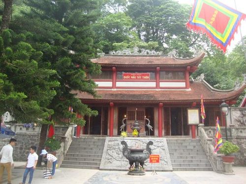 Đền thờ Quốc Mẫu Tây Thiên.