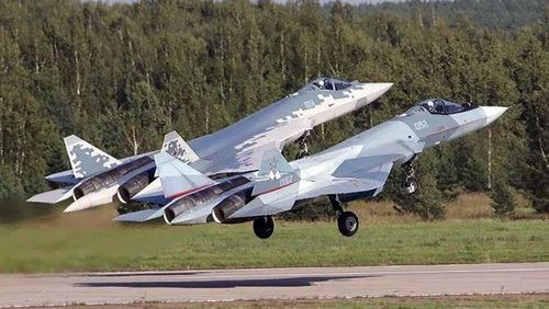 Hướng đi nữa cũng từng được nhắc tới đó là mua tiêm kích tàng hình F-35 Lightning II của Mỹ, tuy vậy giữa Washington và New Delhi lại đang tồn tại khúc mắc không hề nhỏ.