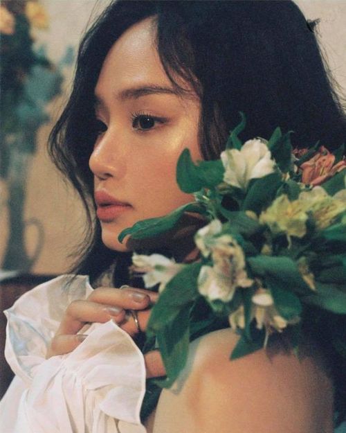 Sau một thời gian dài giảm cân, Miu Lê lấy lại phong độ nhan sắc, xinh đẹp hoàn hảo.
