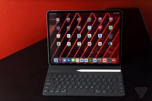  Màn hình của iPad Pro có tần số quét 120 Hz. Ảnh: The Verge. 