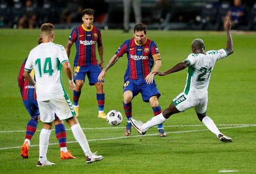 Messi lần đầu chơi trọn 90 phút dưới thời HLV Koeman. Ảnh: Reuters.