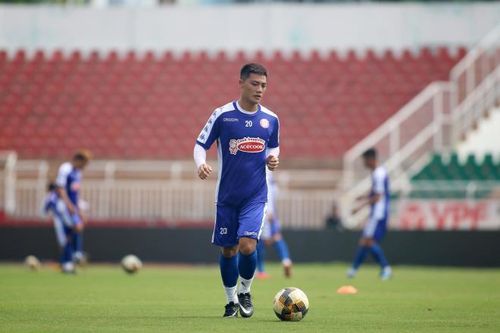 Tân binh Lâm Ti Phông từ Sanna Khánh Hòa giúp HLV Chung Hae Seong có thêm lựa chọn trên hàng công. 