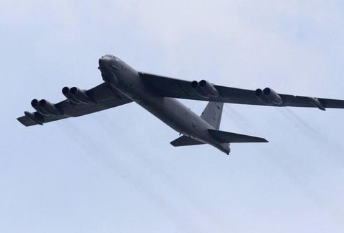 Máy bay ném bom B-52 của Mỹ. Ảnh: Reuters