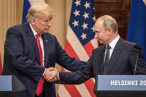 Tổng thống Mỹ-Nga tại cuộc gặp ở Helsinki năm 2018. Ảnh: ITN