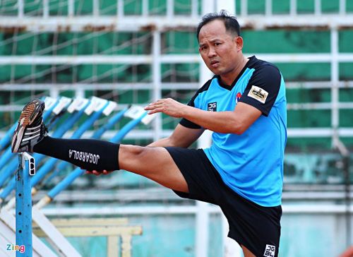 Trọng tài Vũ Nguyên Vũ (Vũng Tàu) sẽ là người điều khiển cuộc đấu này. Chủ nhà TP.HCM đang thua đội Viettel 5 điểm và muốn nuôi hy vọng bám đuổi tốp 3. Trong khi đội khách muốn rút ngắn khoảng cách 2 điểm trước đội đầu bảng CLB Sài Gòn.