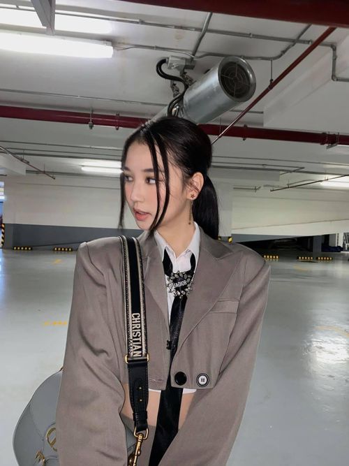 Amee chọn trang phục sành điệu cá tính "hút triệu like".