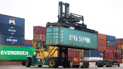 Mức thuế trung bình của Mỹ đối với hàng Trung Quốc tăng 600% so với trước khi cuộc chiến thương mại diễn ra. Ảnh: Reuters.