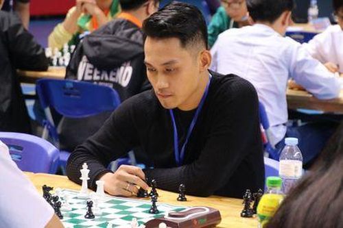Kỳ thủ Trần Minh Thắng (đoàn Hà Nội) giành 2 Huy chương vàng.