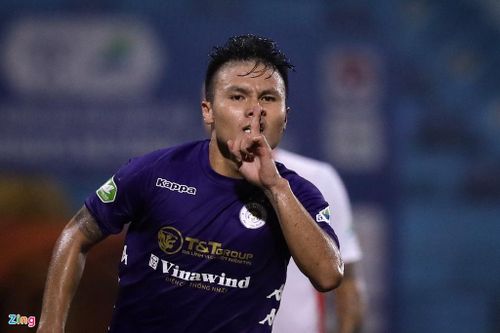 Quang Hải khiến những người chỉ trích anh ở lượt đi V.League phải im lặng. Ảnh: Minh Chiến.