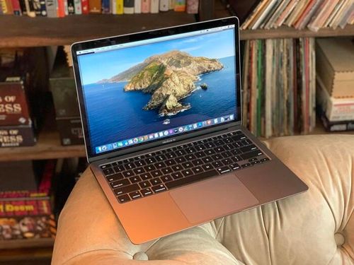 MacBook chạy chip ARM sẽ làm tâm điểm sự kiện Apple. Ảnh: CNET