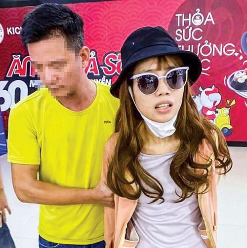 Cô gái này vào Techcombank cướp hơn 2 tỷ đồng, rõ ràng có sự bất cẩn của lực lượng bảo vệ.