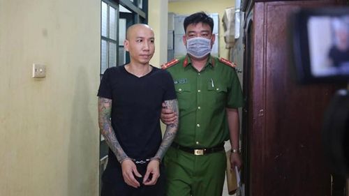 Bị cáo Phú tại cơ quan công an