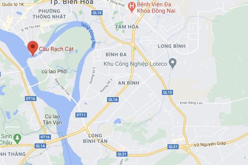 Vị trí chiếc sà lan kẹt dưới gầm cầu Rạch Cát, TP Biên Hòa. Ảnh: Google Maps.