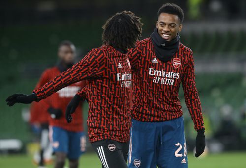 Trận đấu giữa Arsenal và Dundalk chỉ còn mang tính chất thủ tục khi "Pháo thủ" đã chắc suất vào vòng trong, còn đối thủ của họ chưa giành được điểm nào. HLV Arteta trao cơ hội cho nhiều cầu thủ trẻ và không điền tên bộ đôi Pierre-Emerick Aubameyang cùng Alexandre Lacazette vào danh sách đăng ký thi đấu.