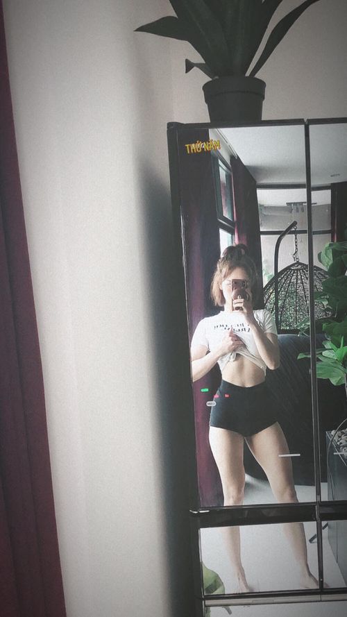 Từng là nạn nhân của body shaming, nên Miu Lê rút là bài học là hãy tự tạo cho mình 1 tinh thần thật tốt, 1 tư duy thật lạc quan, phải cố gắng để tốt đẹp hơn mỗi ngày, song song đó cũng cần chăm sóc tốt cho sức khỏe tinh thần của mình nữa!