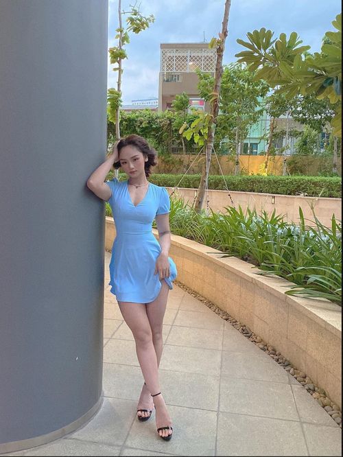 Miu Lê từng trả lời phỏng vấn rằng, cô rất hài lòng với thân hình hiện tại của mình.