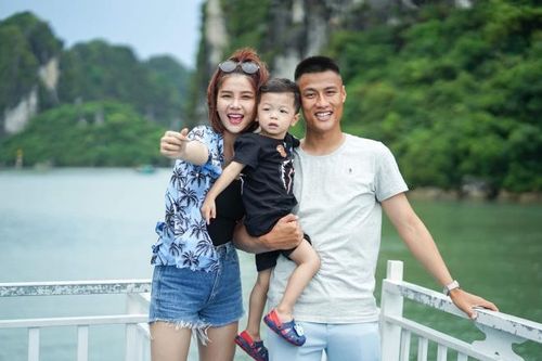 Năm 2017, Kỳ Hân sinh con trai đầu.