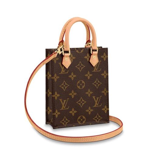  Ngoài ra, các fashionista cũng lựa chọn Louis Vuitton Petit Sac Plat, có giá 1.850 USD. Chiếc túi có dây chéo kèm theo để diện được theo 2 kiểu xách và đeo. Ảnh: Her World. 