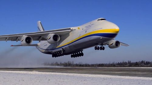 Máy bay vận tải quân sự lớn nhất thế giới An-124 "Ruslan" vẫn sẽ là máy bay vận tải ngôi sao vào năm 2020. Trong trận đại dịch hồi đầu năm, chiếc An-124 của quân đội Nga đã nhiều lần được điều đi thực hiện nhiều phi vụ máy bay vận tải nhân đạo đến nhiều quốc gia – Nguồn ảnh: Topwar