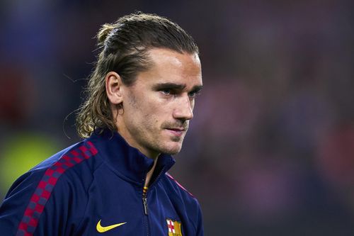  Trong 7 trận gần đây, bom tấn 135 triệu euro của Barca tịt ngòi cũng như không có pha kiến tạo. Chân sút người Pháp thậm chí trở thành trò cười trên mạng xã hội vì những phả bỏ lỡ cơ hội rất ngon ăn. 
