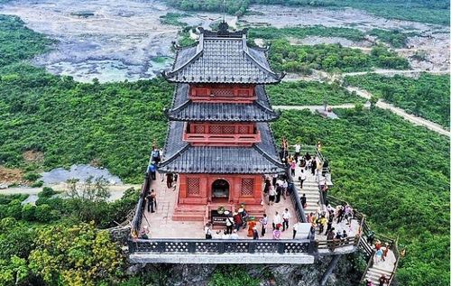 Chùa Ngọc – Đàn tế trời của chùa Tam Chúc