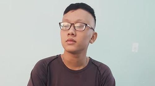 Nguyễn Đức Duyệt tại cơ quan Công an.