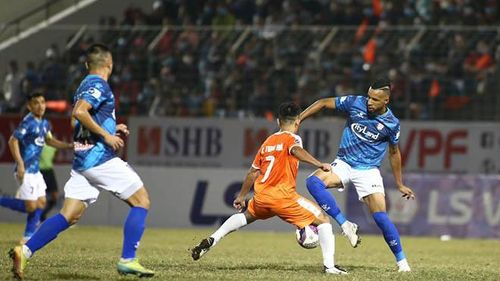 Dario Silva và Joao Paulo không giúp gì nhiều cho HLV Polking. Ảnh: TPHCM
