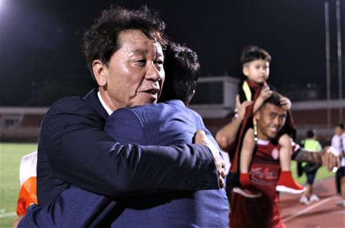  Mùa 2019 hay nhất của đội TP.HCM là khi họ không có cầu thủ ngôi sao nào trong đội hình. Ảnh: Quang Thịnh. 