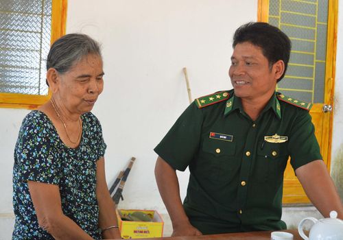 Bà Ksor H'Lâm-già làng Krông (xã Ia Mơr, huyện Chư Prông) kỳ vọng vào một kỳ đại hội thành công tốt đẹp. Ảnh: Phương Dung