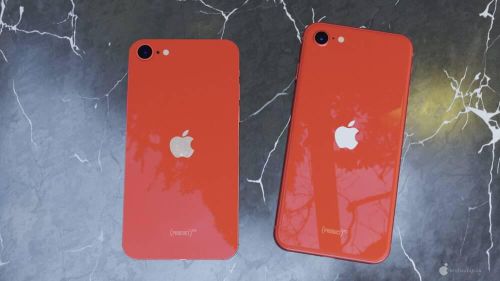Trong khi đó, ở mặt lưng, iPhone SE 2021 vẫn được hoàn thiện từ chất liệu kính bóng bẩy, sang trọng và có camera đơn nằm ở góc trên cùng bên trái. (Ảnh: SvetApple)