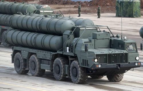 Iran hẳn chưa quên việc tiêm kích tàng hình F-35I Adir đã thực hiện chuyến bay trinh sát ngay trên đầu các cơ sở hạt nhân của họ hồi năm 2018 mà hệ thống phòng không S-300PMU-2 chẳng thể phát hiện.
