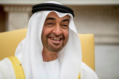 Khalifa bin Zayed Al Nahyan, Tổng thống UAE đồng thời là người trị vì Abu Dhabi, khu vực giàu có nhất ở UAE, đứng thứ 4 trong danh sách các vị vua giàu nhất thế giới năm 2021. Ông Khalifa có tài sản ước tính 15 tỷ USD, trong đó phần lớn đến từ trữ lượng dầu mỏ khổng lồ của quốc gia Trung Đông. Ảnh: AP. 