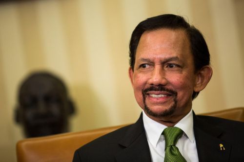  Quốc vương kiêm thủ tướng Brunei từ lâu đã nổi tiếng với cuộc sống xa hoa. Ông sống trong cung điện gồm 1.788 phòng, có đội xe riêng hơn 5.000 chiếc, trong đó gồm hàng trăm chiếc Rolls-Royces. Ảnh: Getty. 