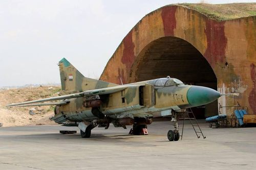 Đứng trước tình huống này, Syria đã phải quay sang Liên Xô để được giúp đỡ một lần nữa. Tuy nhiên, máy bay thế hệ thứ tư của Liên Xô như Su-27 và MiG-29 khi đó vẫn còn trên bản vẽ thiết kế. Loại máy bay tốt nhất, mới nhất mà Liên Xô có thể bán cho Syria khi đó là mẫu tiêm kích MiG-23MF. 