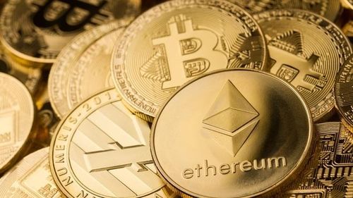 Bitcoin và các đồng tiền mã hóa khác tăng giá mạnh (Ảnh: Reuters)