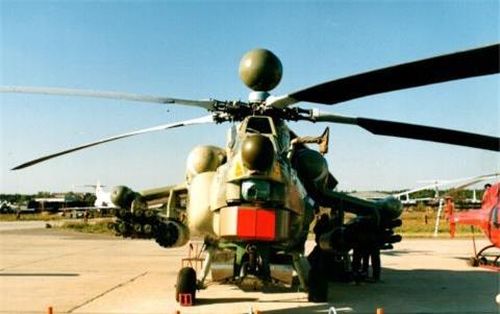 Rada được lắp đặt trên đỉnh trục cánh quạt của máy bay trực thăng Mi-28H 