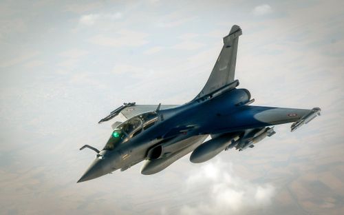 Rafale phục vụ trong Không quân Pháp từ đầu những năm 2000.