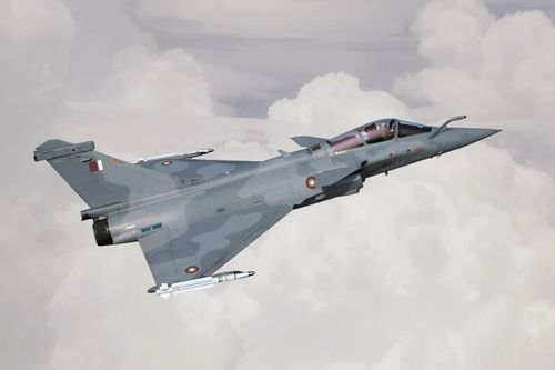 Phát ngôn viên Không quân Pháp cho biết không có thương vong. Người này cho biết thêm 2 chiếc tiêm kích Rafale đang bay ở độ cao cách mặt đất 80 m thì xảy ra tai nạn.