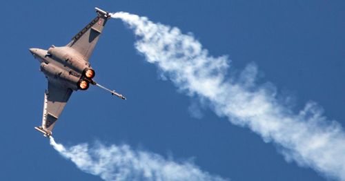 Trong tập trận không chiến với chiến đấu cơ tàng hình F-35, ít nhất đã có một lần chúng giành chiến thắng, trong khi F-15E và Typhoon lại không giành được chiến thắng nào trong các cuộc tập trận mô phỏng với F-35.