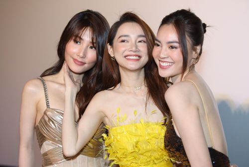 Bộ ba Lan Ngọc, Nhã Phương, Diễm My tại buổi showcase.
